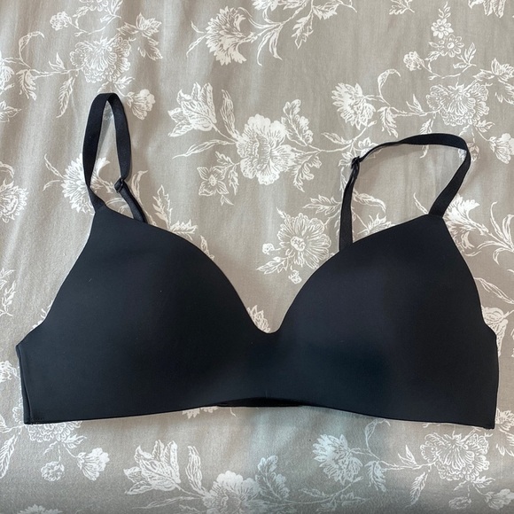 Victoria’s Secret No Wire T Shirt Lightly Lined Bra 36C EUC - Picture 2 of 9